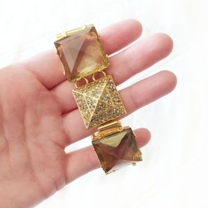 C Wonder green & gold jeweled bracelet